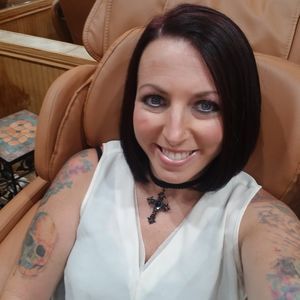 Meet your Posher, Crystal